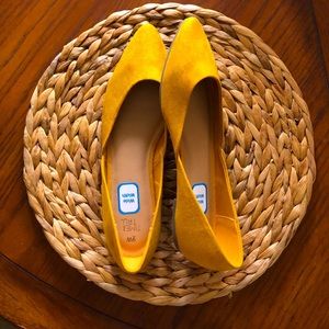 Time and Tru Point Toe Ballet Flat